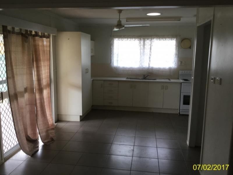 5 Bauhinia Street, Blackwater QLD 4717