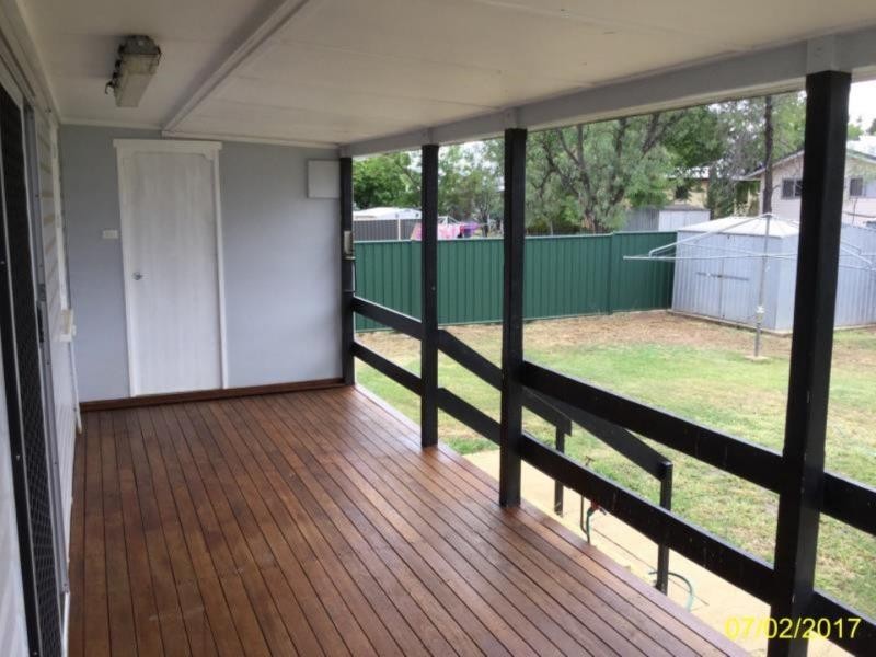 5 Bauhinia Street, Blackwater QLD 4717