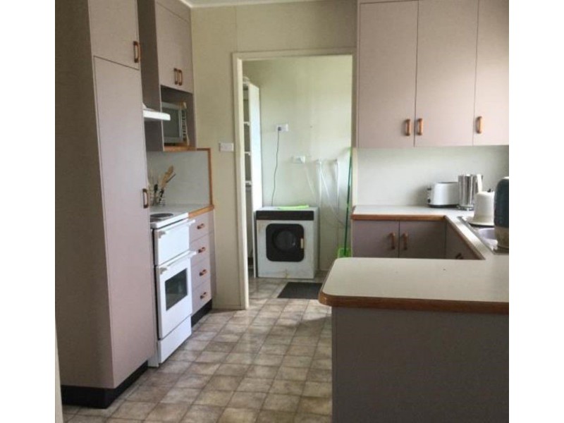 3 Ironbark Street, Blackwater QLD 4717