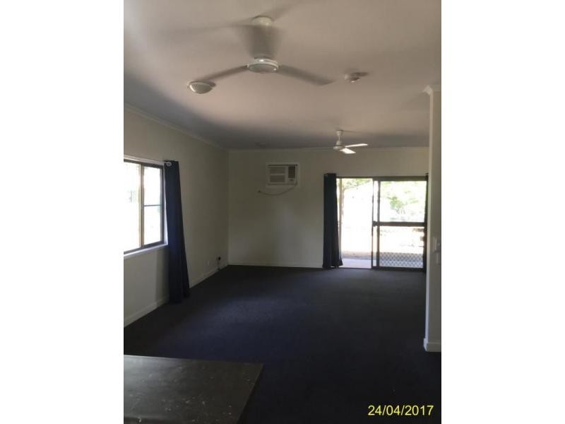 5 Walsh, Blackwater QLD 4717