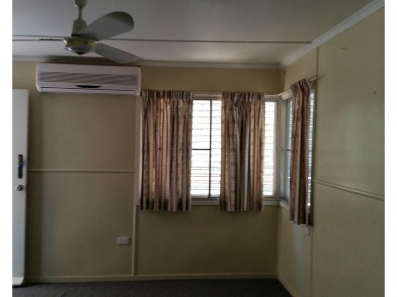 14 Seeman Street, Blackwater QLD 4717
