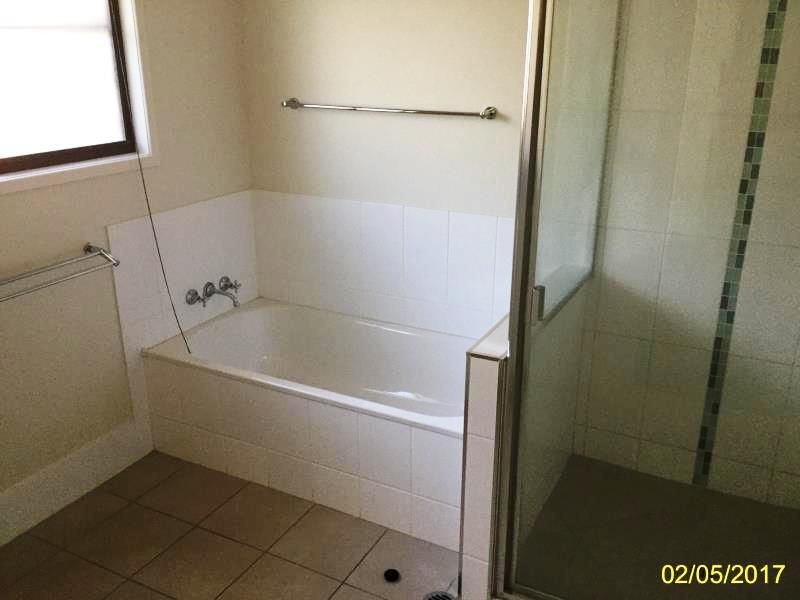 11 Walsh Street, Blackwater QLD 4717