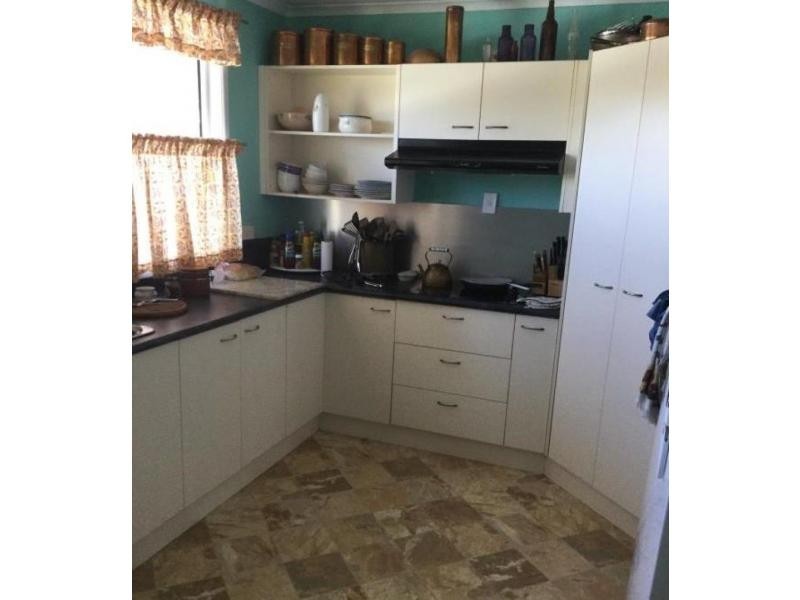 15 Kurrajong Street, Blackwater QLD 4717