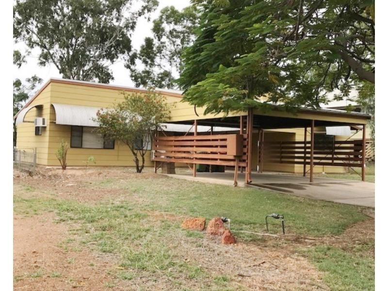 14 Walsh Avenue, Blackwater QLD 4717