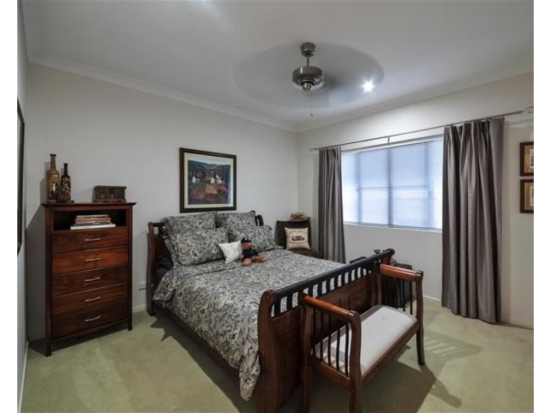 1, 39 Beth Court, Cannonvale QLD 4802