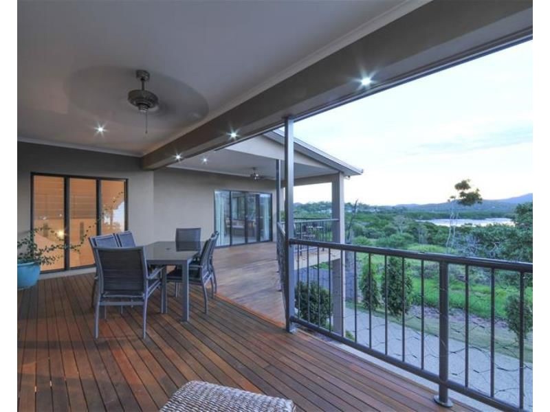 1, 39 Beth Court, Cannonvale QLD 4802