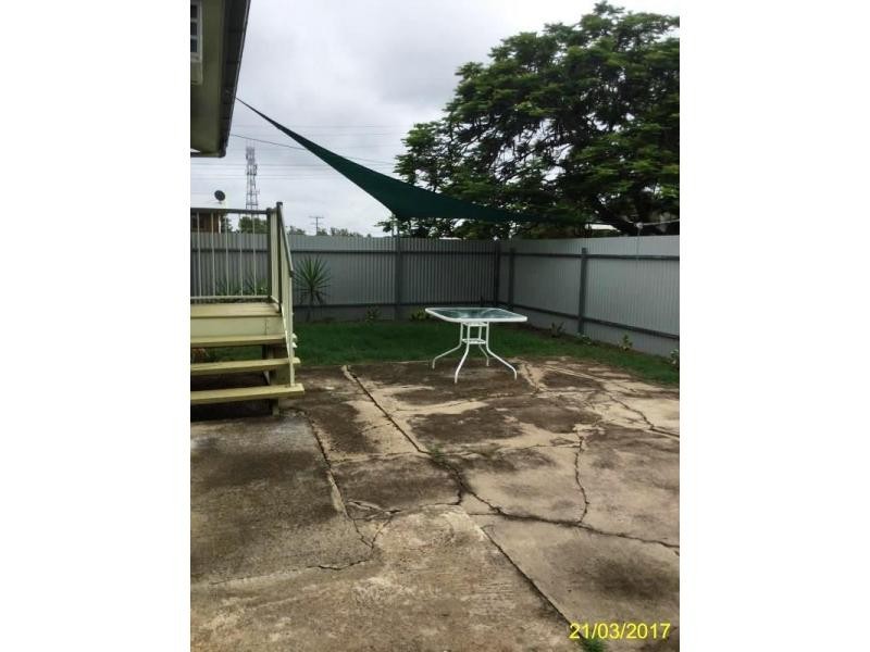 25 Bean Street, Blackwater QLD 4717