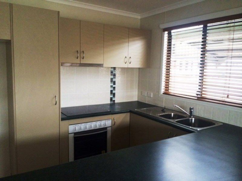 11B Summer Red, Blackwater QLD 4717