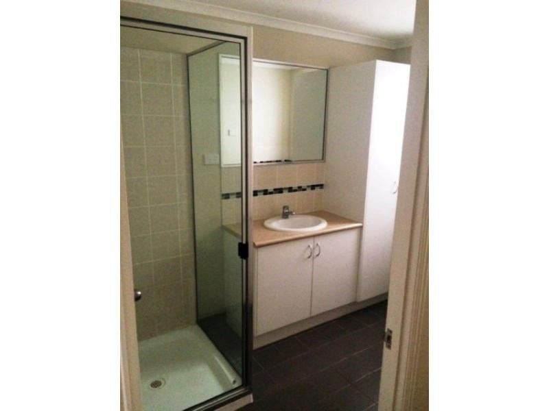 11B Summer Red, Blackwater QLD 4717