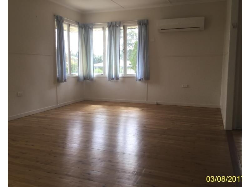 19 Arnold Street, Blackwater QLD 4717