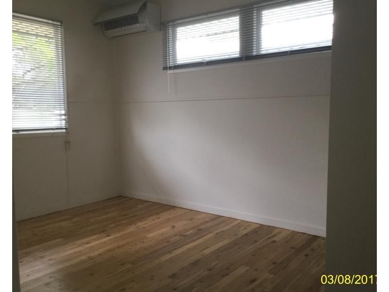 19 Arnold Street, Blackwater QLD 4717