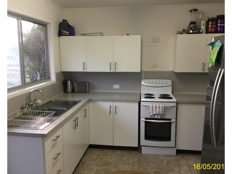 1 Lucie Street, Bluff QLD 4702