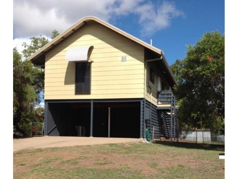 13 Walsh Avenue, Blackwater QLD 4717