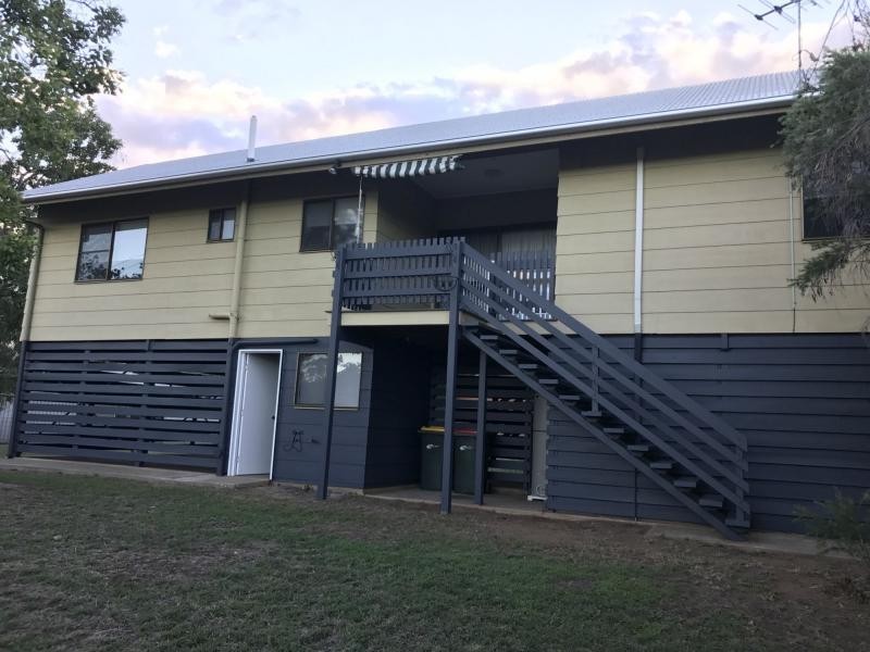 13 Walsh Avenue, Blackwater QLD 4717