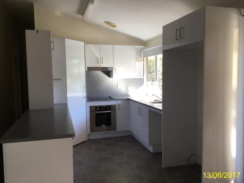 42 Stower Street, Blackwater QLD 4717