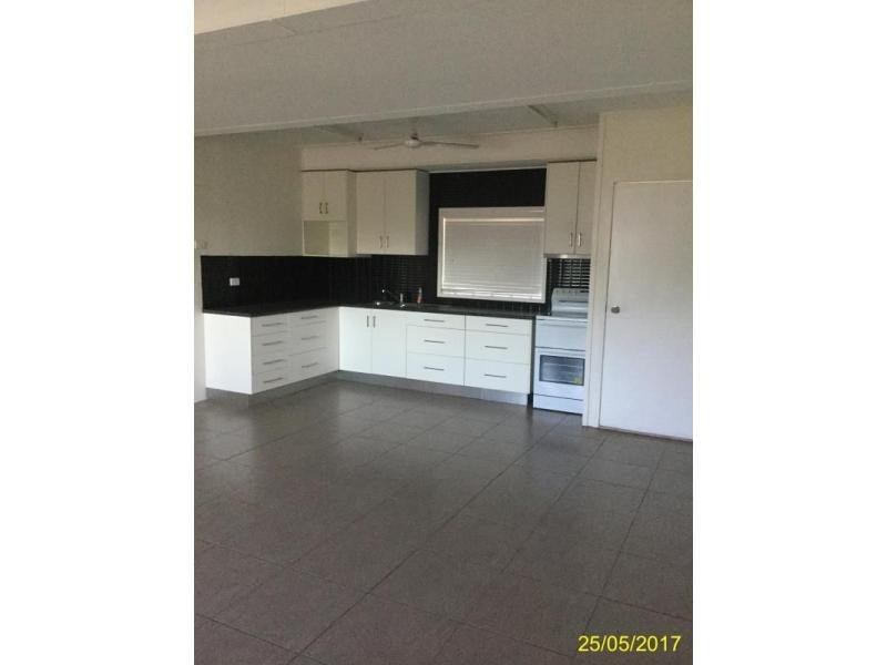 1 Oliffe Street, Blackwater QLD 4717