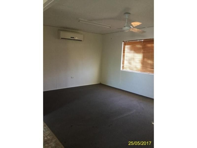 1 Oliffe Street, Blackwater QLD 4717