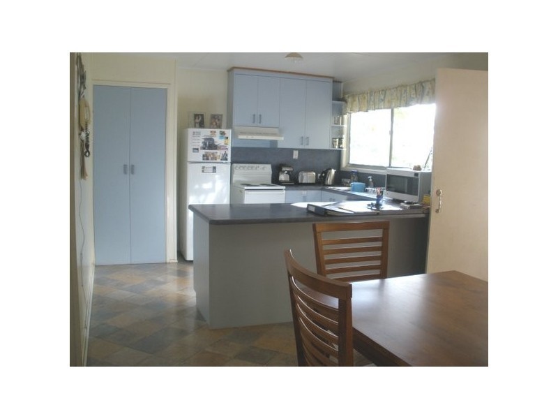 18 Birt Street, Blackwater QLD 4717