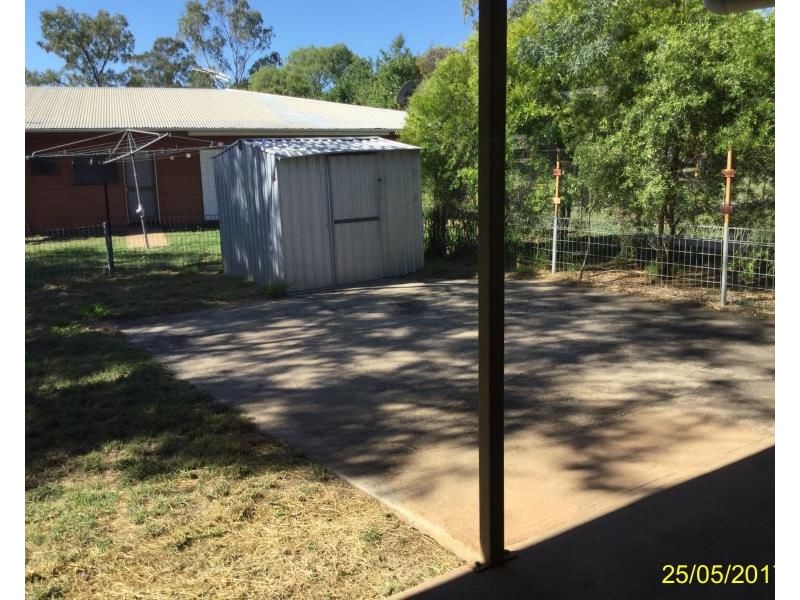 8 Walsh Avenue, Blackwater QLD 4717