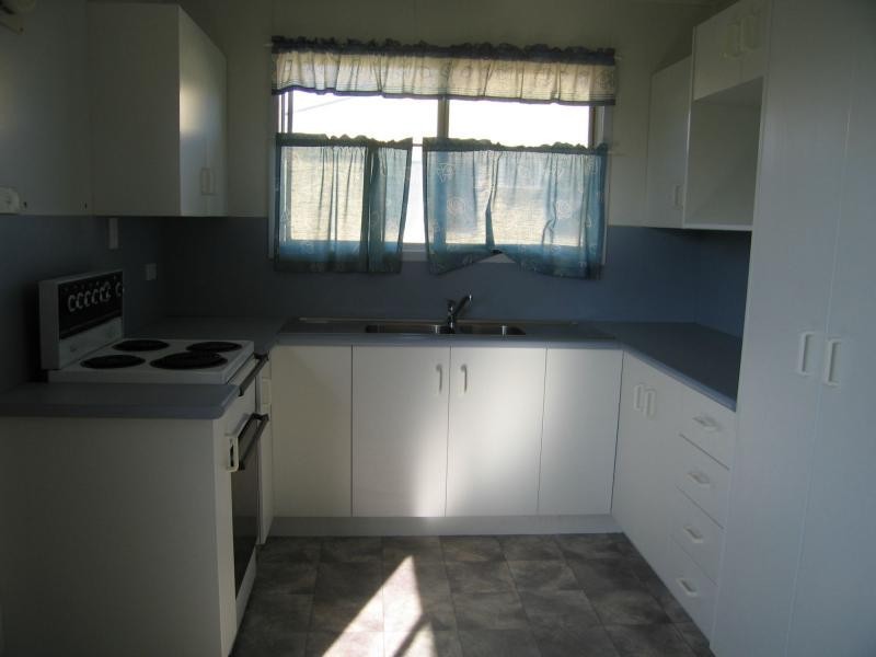 12 Acacia Street, Blackwater QLD 4717