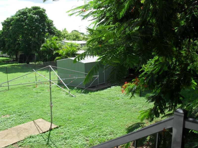 12 Acacia Street, Blackwater QLD 4717