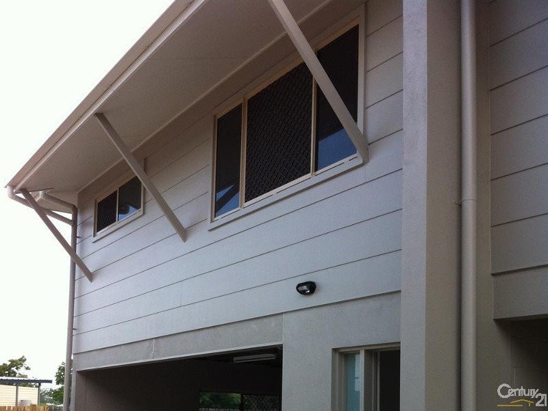 28 Blain Street, Blackwater QLD 4717