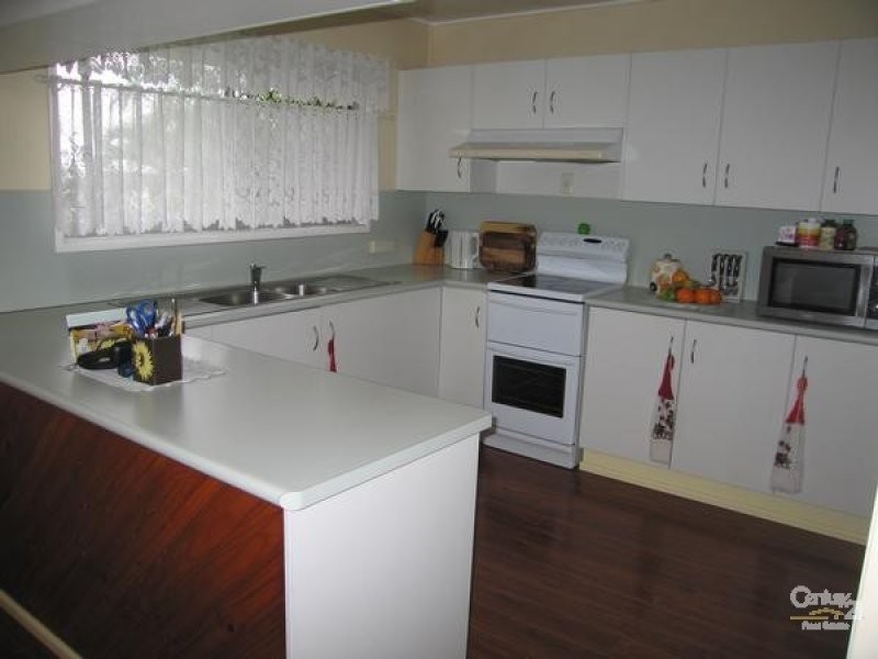 18 Lawless Street, Blackwater QLD 4717