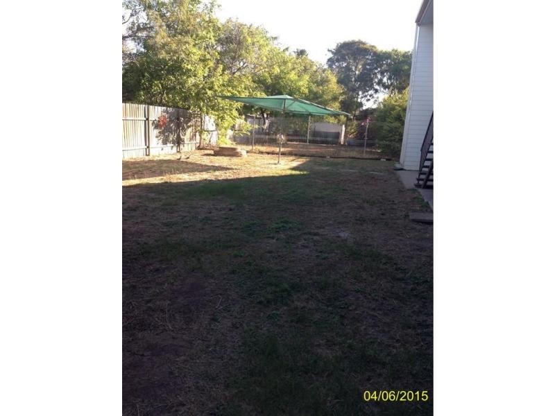 15 Bredhauer Street, Blackwater QLD 4717