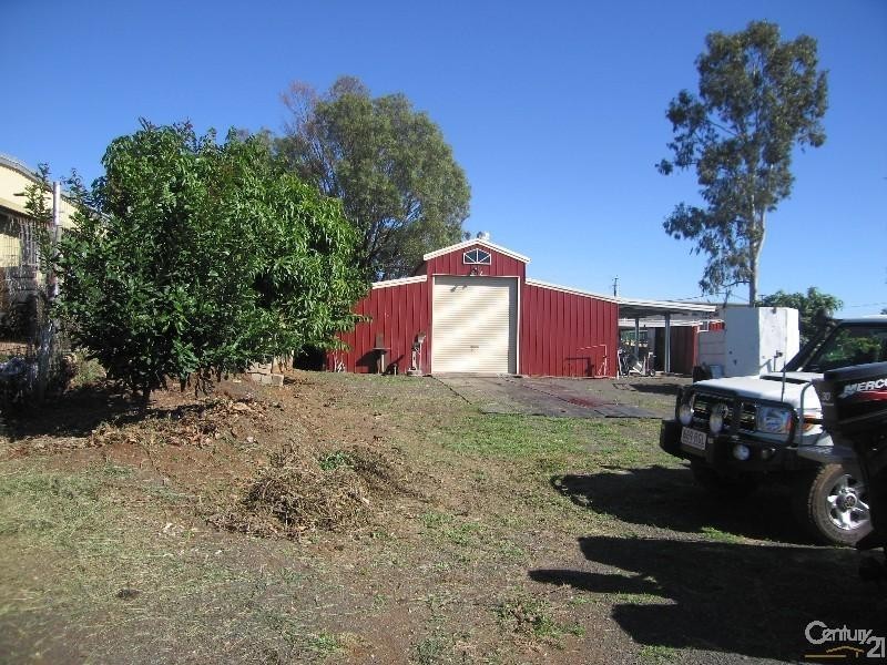 35 Doon Street, Blackwater QLD 4717