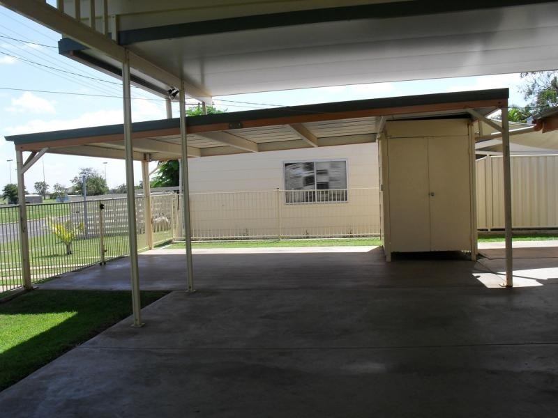 29 Hunter Street, Blackwater QLD 4717
