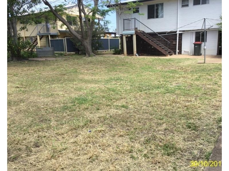 12 Acacia Street, Blackwater QLD 4717