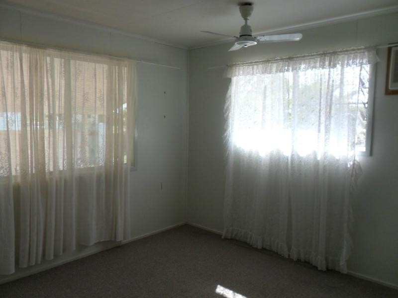 36 Wattle Street, Blackwater QLD 4717