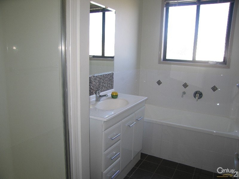 5 Mt Macarthur Boulevard, Capella QLD 4723