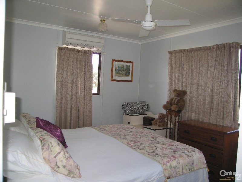 8 Cherry Street, Blackwater QLD 4717