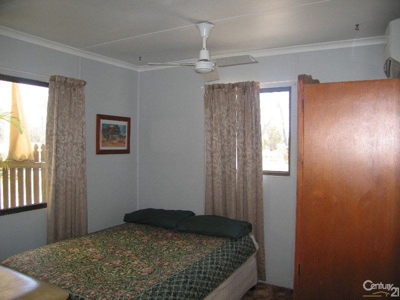 8 Cherry Street, Blackwater QLD 4717