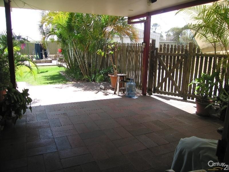 8 Cherry Street, Blackwater QLD 4717