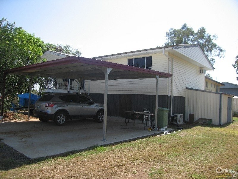 1 Kurrajong Street, Blackwater QLD 4717