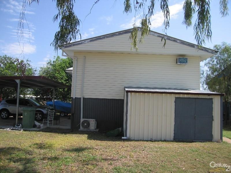 1 Kurrajong Street, Blackwater QLD 4717