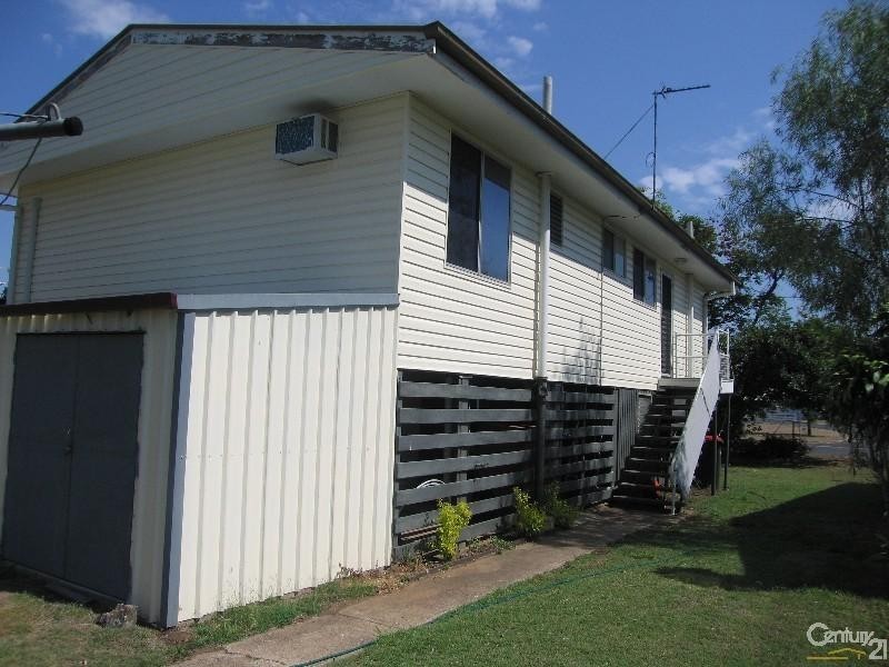 1 Kurrajong Street, Blackwater QLD 4717