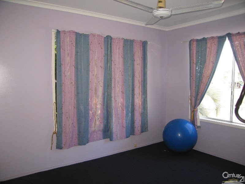 25 Blackbutt Street, Blackwater QLD 4717