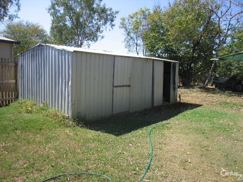 25 Blackbutt Street, Blackwater QLD 4717