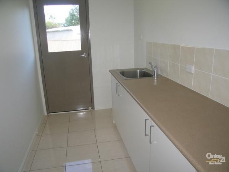 26 Cook Place, Emerald QLD 4720