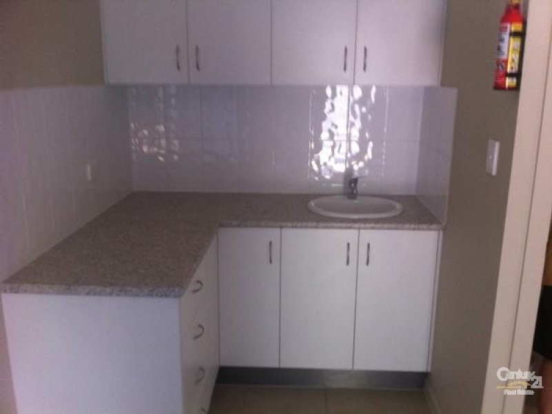 26 Cook Place, Emerald QLD 4720