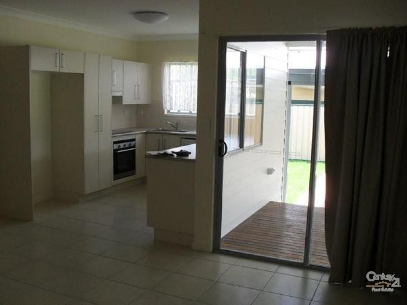 10 Bean Street, Blackwater QLD 4717