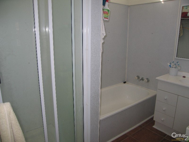 29 Hunter Street, Blackwater QLD 4717