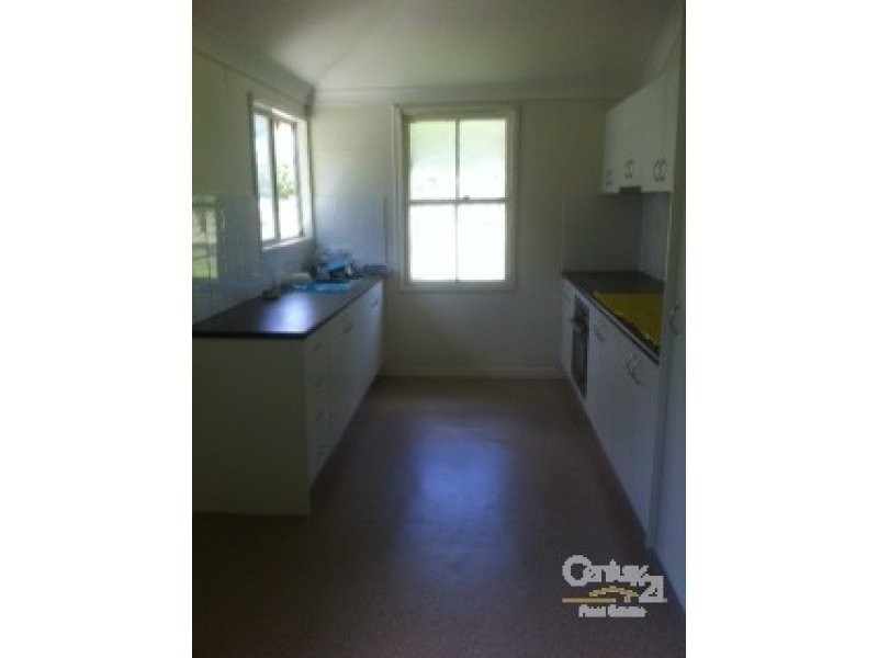 4 Dunning Street, Alpha QLD 4724