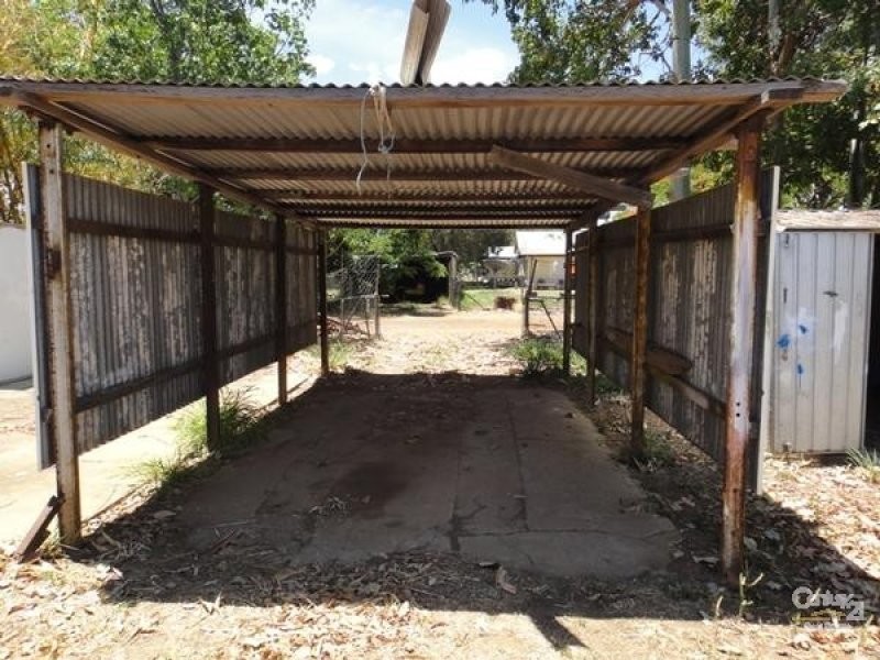 4 Dunning Street, Alpha QLD 4724