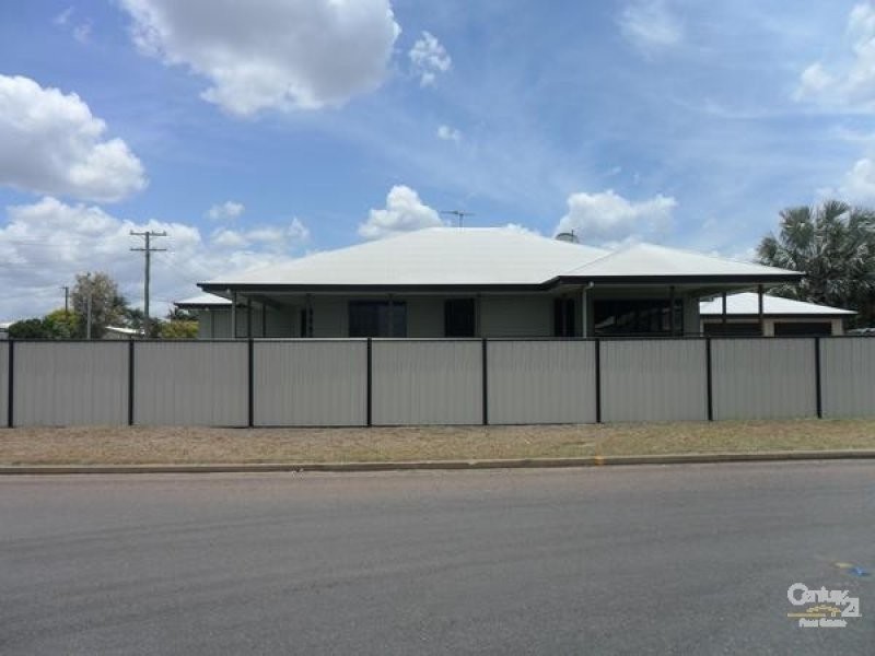 32 Pandanus Street, Blackwater QLD 4717
