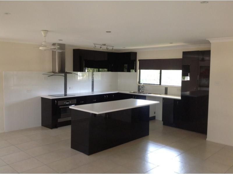 75 Retro Street, Emerald QLD 4720