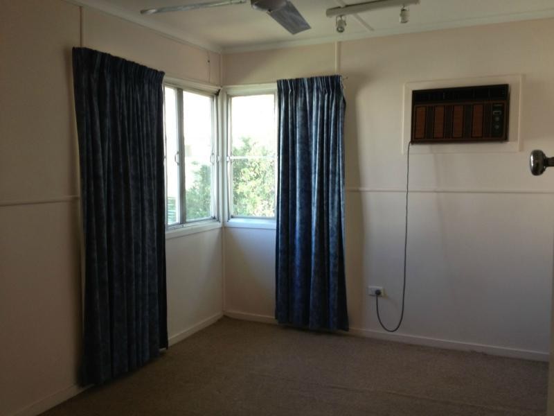 32 Fay Street, Blackwater QLD 4717